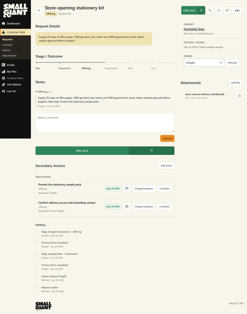 Customer Desk request detail screenshot